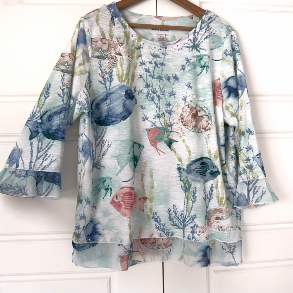 Alfred Dunner Tropical Fish Tunic Top Medium Turtle Sea Life Bell Sleeves Jewels